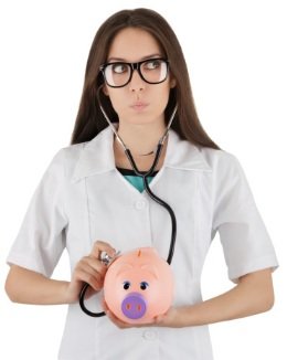 medecin_comparateur_1 femme médecin tirelire